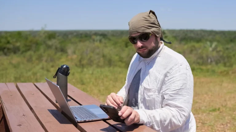 Work Remotely While Traveling